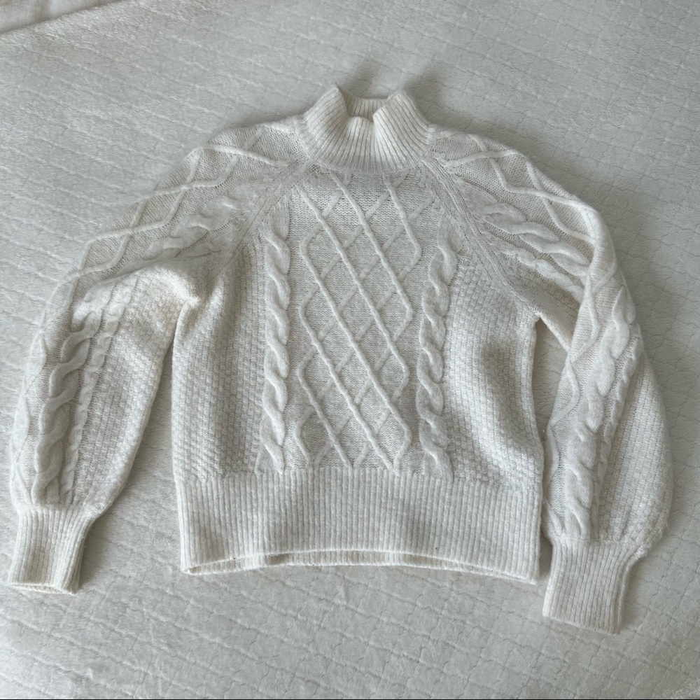 Abercrombie & Fitch - Mock Neck Sweater